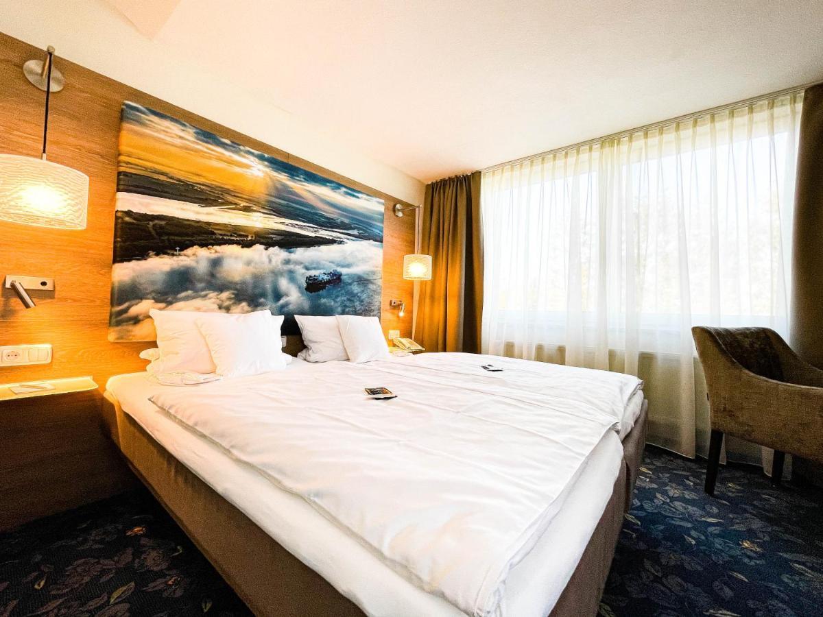 Hotel-Restaurant Vier Linden Stade Ngoại thất bức ảnh