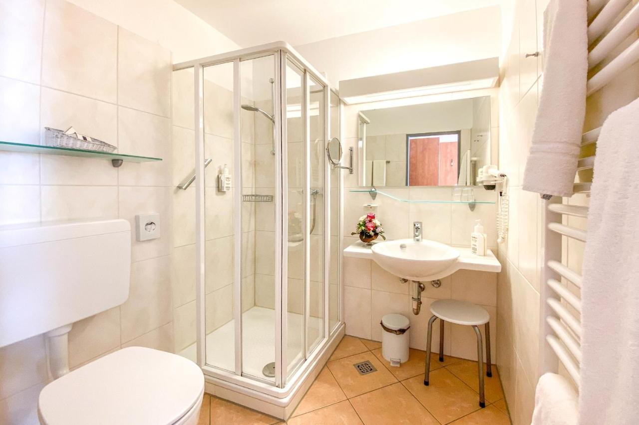 Hotel-Restaurant Vier Linden Stade Ngoại thất bức ảnh
